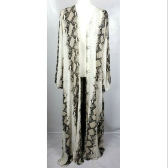 Buddy Love Jackets & Blazers - NWT BuddyLove Maxi Kimono Snakeskin Print M/L Long